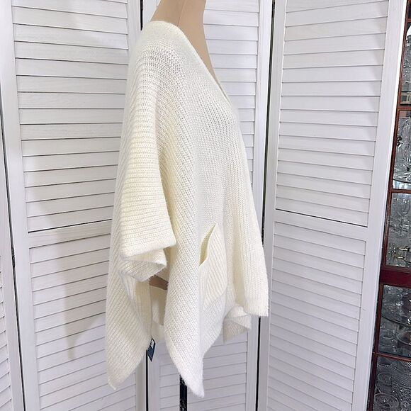 Elegant Cream Women's Sweater OSFM NWT - Picture 5 of 9